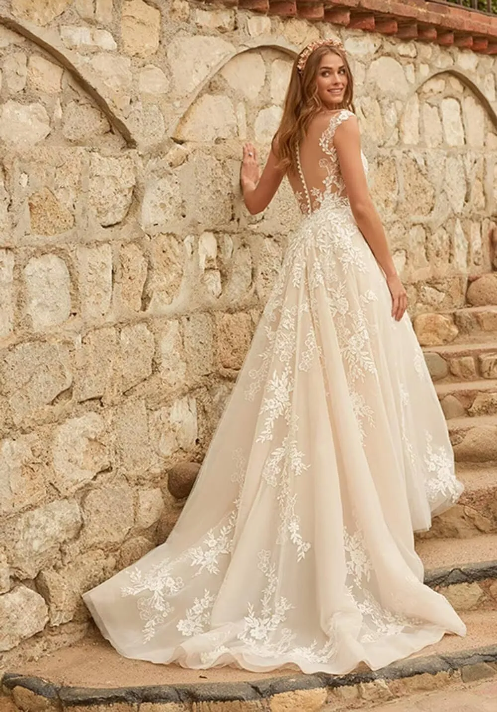 Lace Wedding Dresses for Bride 2024 Mermaid Long Sleeves Wedding Gowns Appliques Boho Beach Bridal Gowns with Train