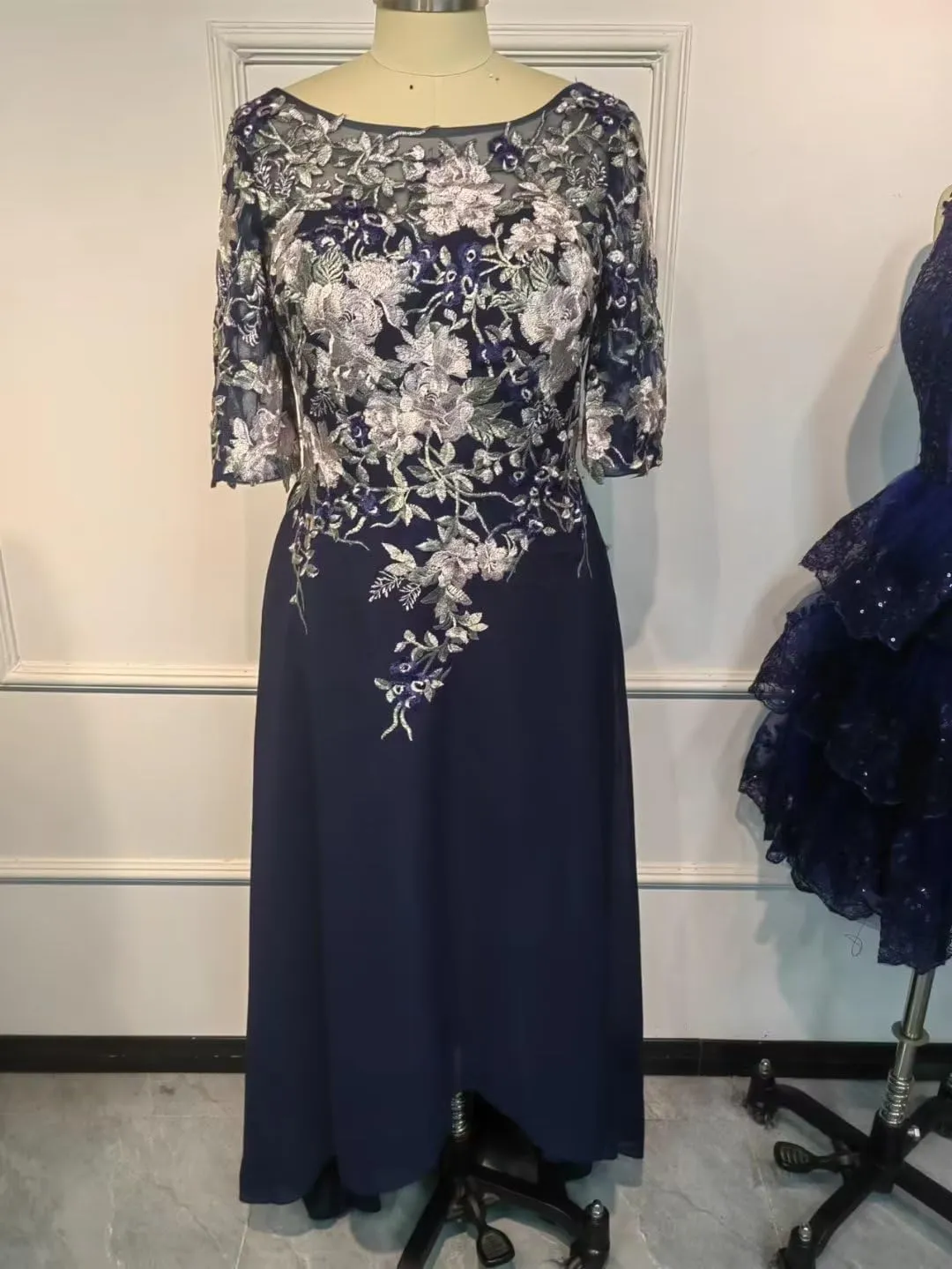Tea Length Mother of The Bride Dresses Embroidery Chiffon Appliques Half Sleeves Formal Evening Dress A Line