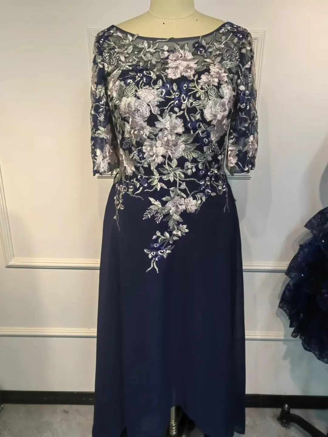 Tea Length Mother of The Bride Dresses Embroidery Chiffon Appliques Half Sleeves Formal Evening Dress A Line