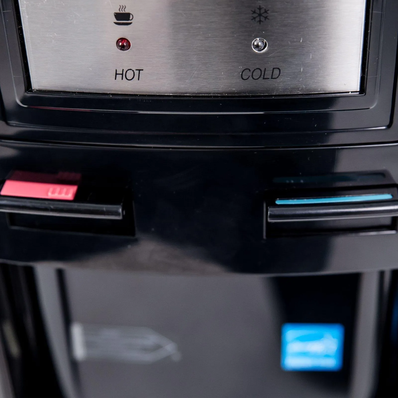 WDC760I3S Avanti Hot and Cold Water Dispenser - Stainless Steel / 3 Gallons or 5 Gallons