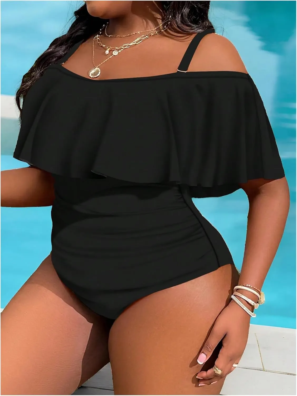 WDIRARA Women's Plus Size One Piece Swimsuit Color Block Ruffle Cold Shoulder Swimwear