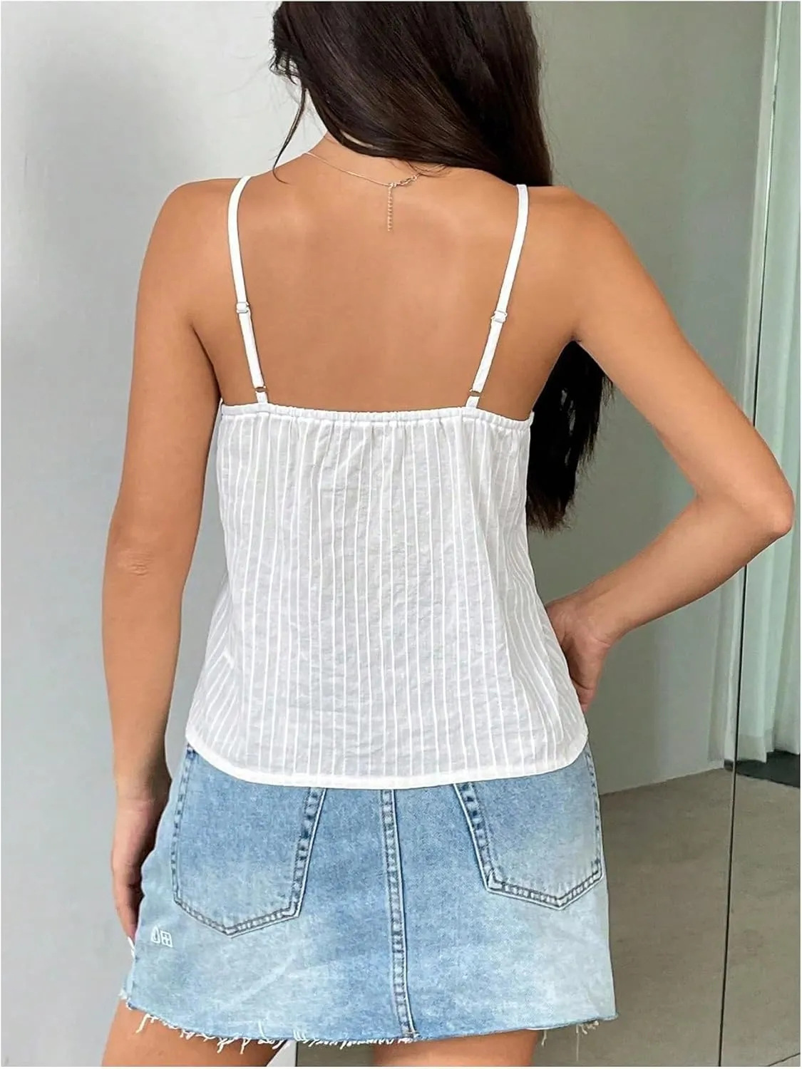 Women's 3D Floral Appliques Lace Camisole Tops V Neck Spaghetti Strap Tank Tops Y2K Clothes