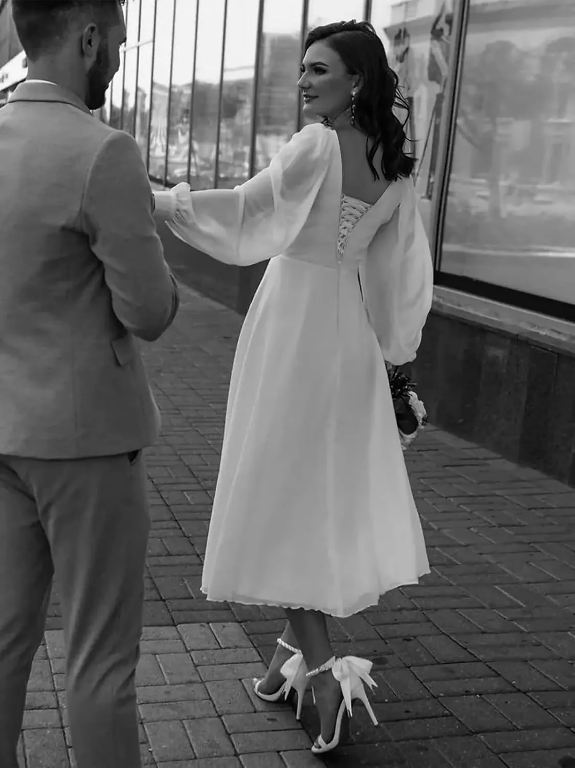 Women's Long Sleeve Wedding Dresses Chiffon V Neck Tea Length Bridal Gown for Brides